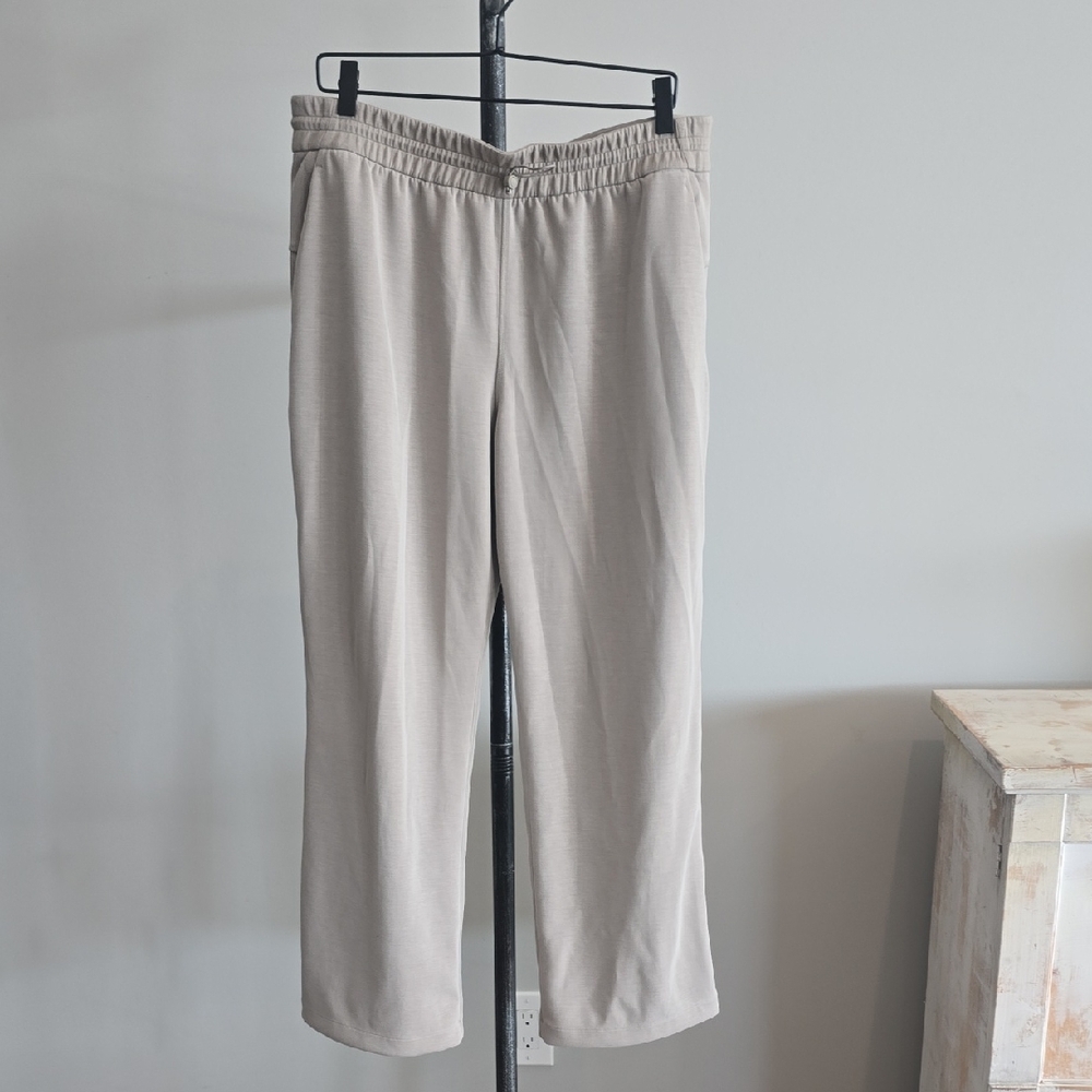 Lululemon Softstreme High-Rise Pant *Short